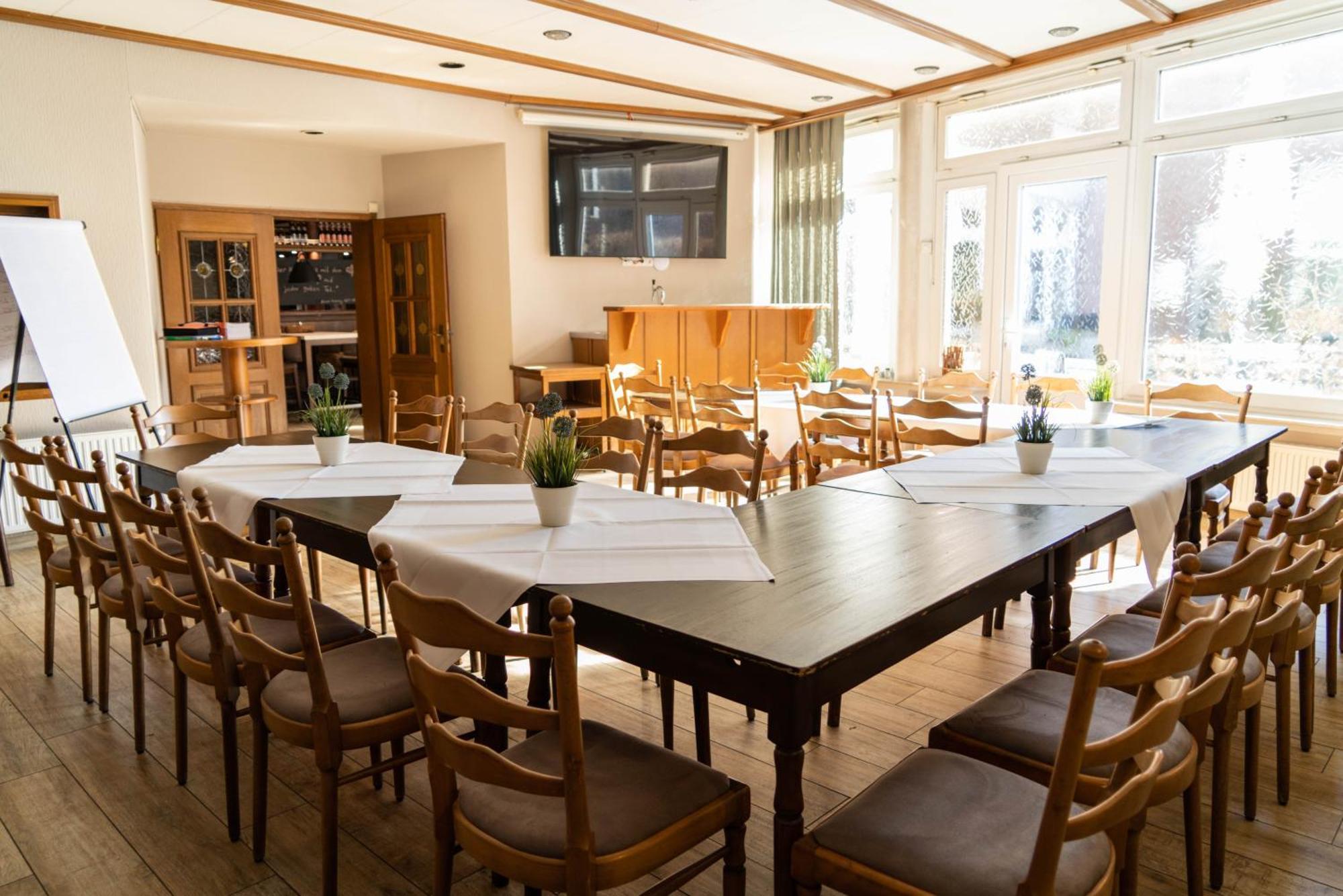 Hotel-Restaurant Kolpinghaus لينغِن المظهر الخارجي الصورة